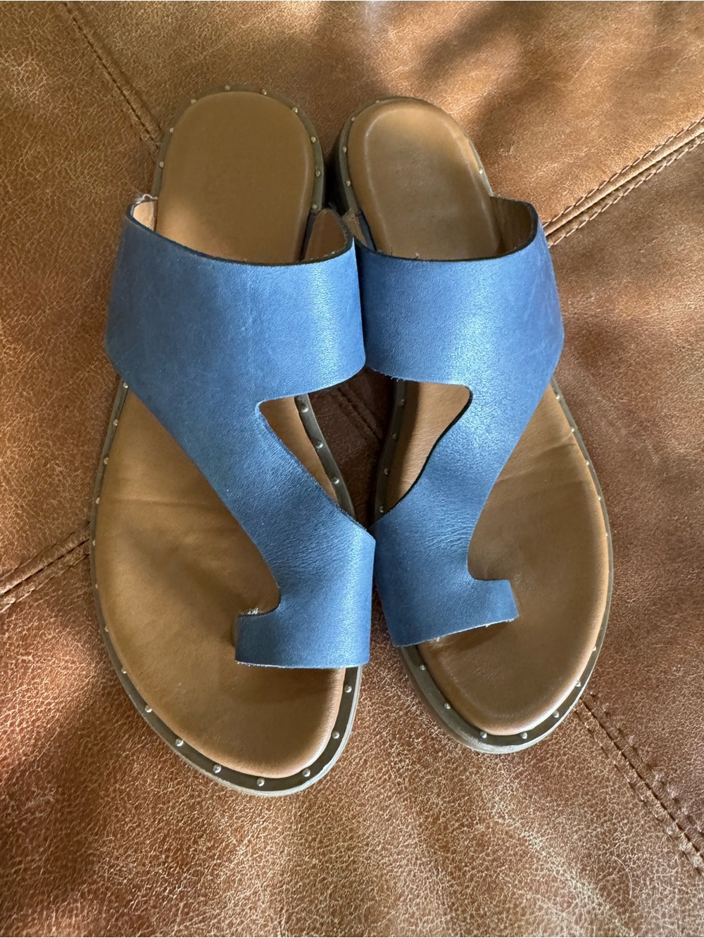 Franco sarto navy blue leather studded bed monalee slides 7 1/2